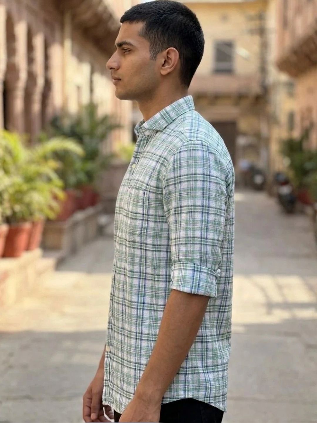 KAPDASALE Men Relaxed Checked Casual Shirt-picture-40