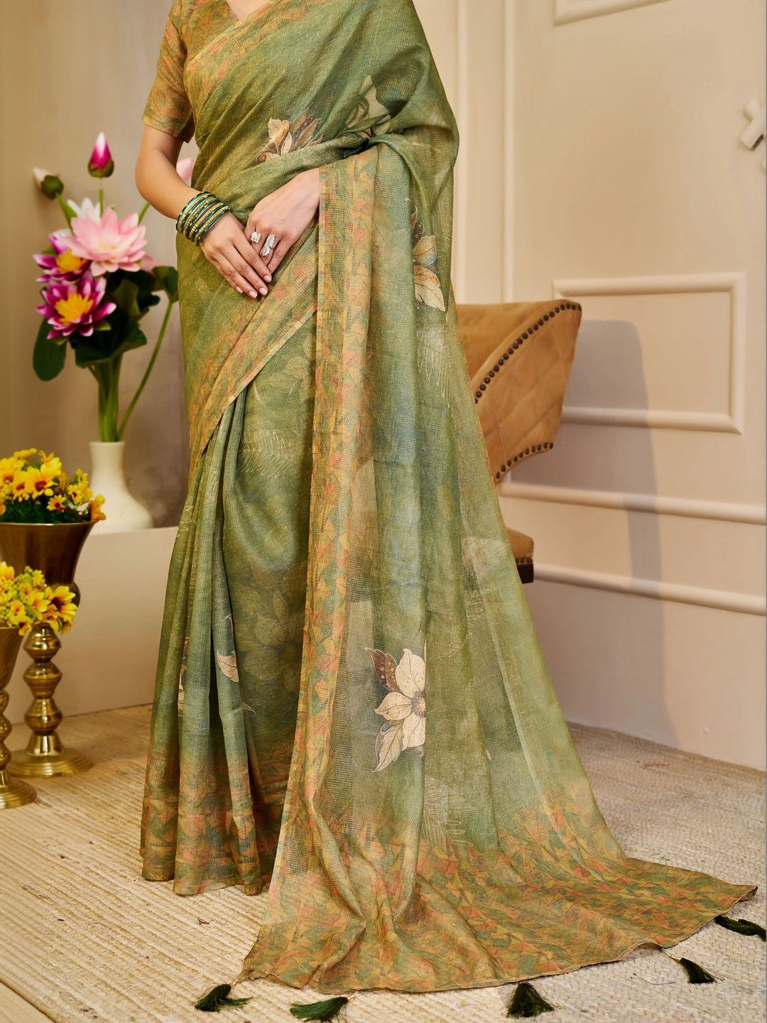 Sangria Floral Zari Silk Cotton Fusion Saree-picture-31