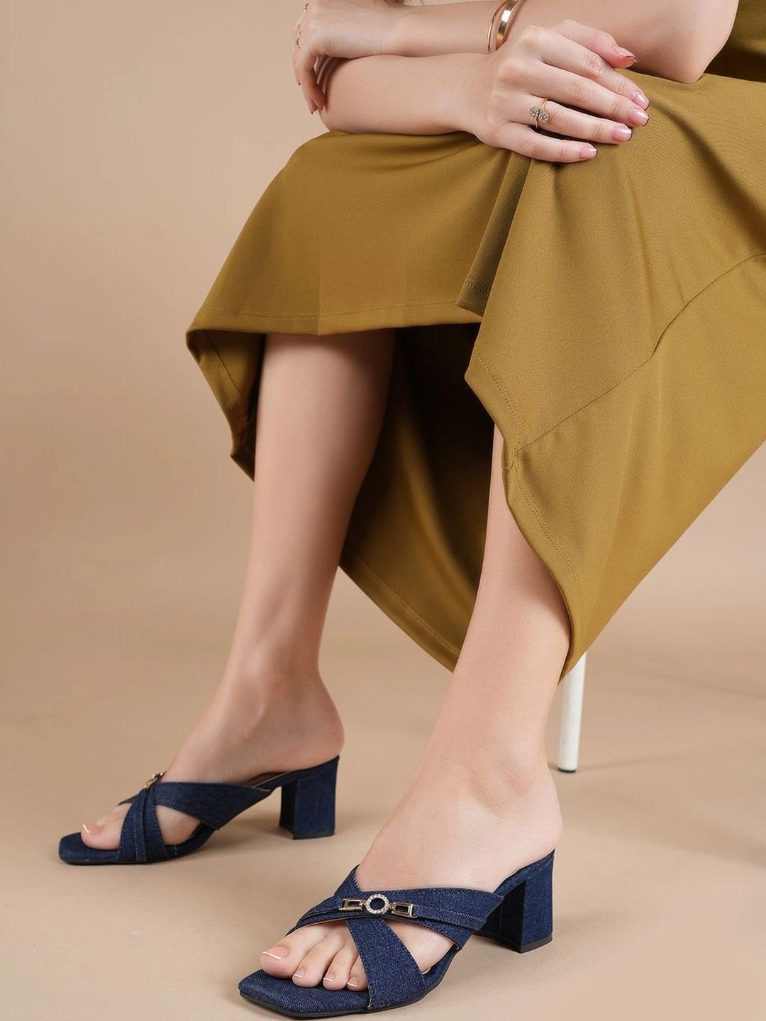 BELVE PARIS Textured Block Mules with Buckles-picture-23