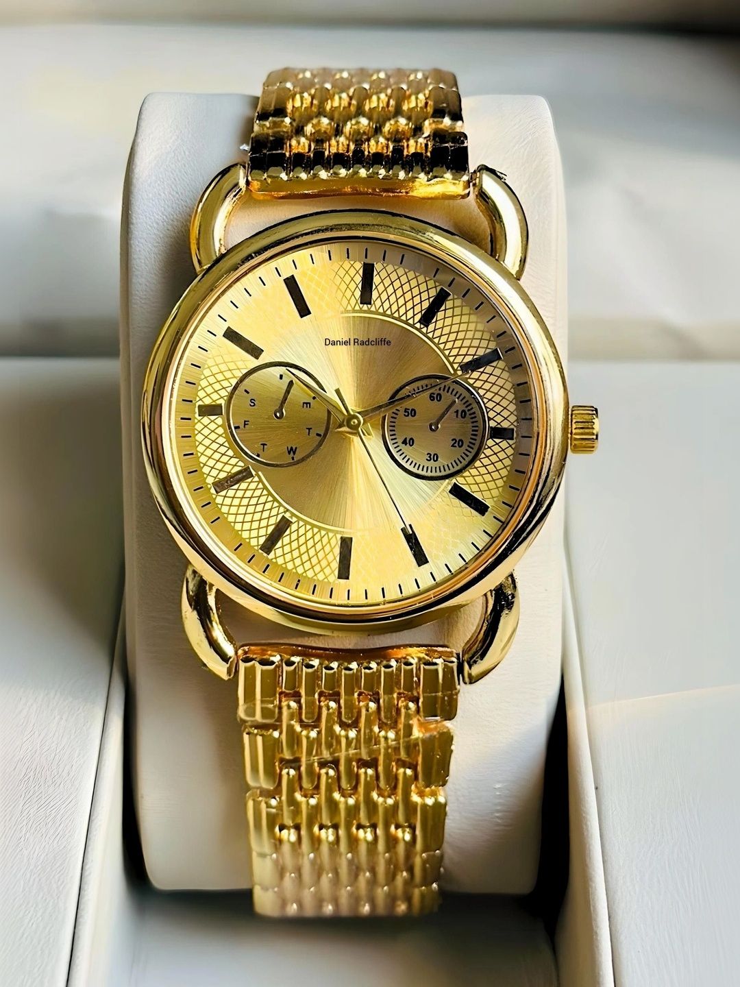 EVRGLOW Women Dial & Stainless Steel Analogue Multi Function Watch drw13_GOLD-image-34
