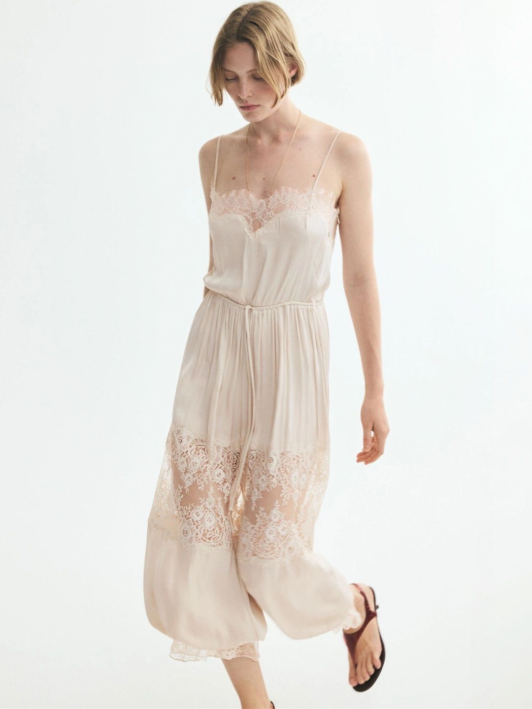 H&M Basic Jumpsuit with Lace Inserts-picture-36