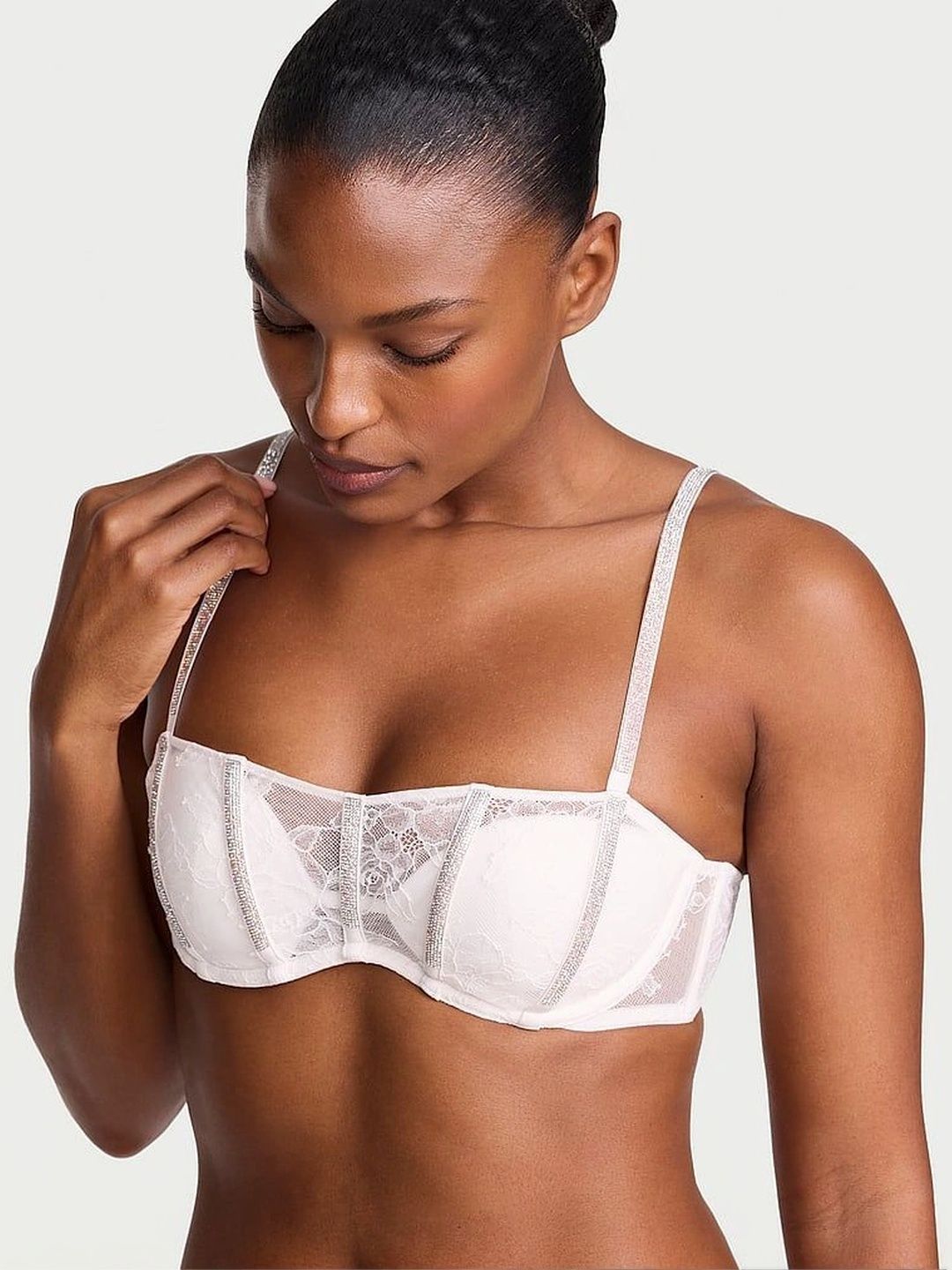 Victoria's Secret Bra Medium Coverage Underwired Lightly Padded-picture-11
