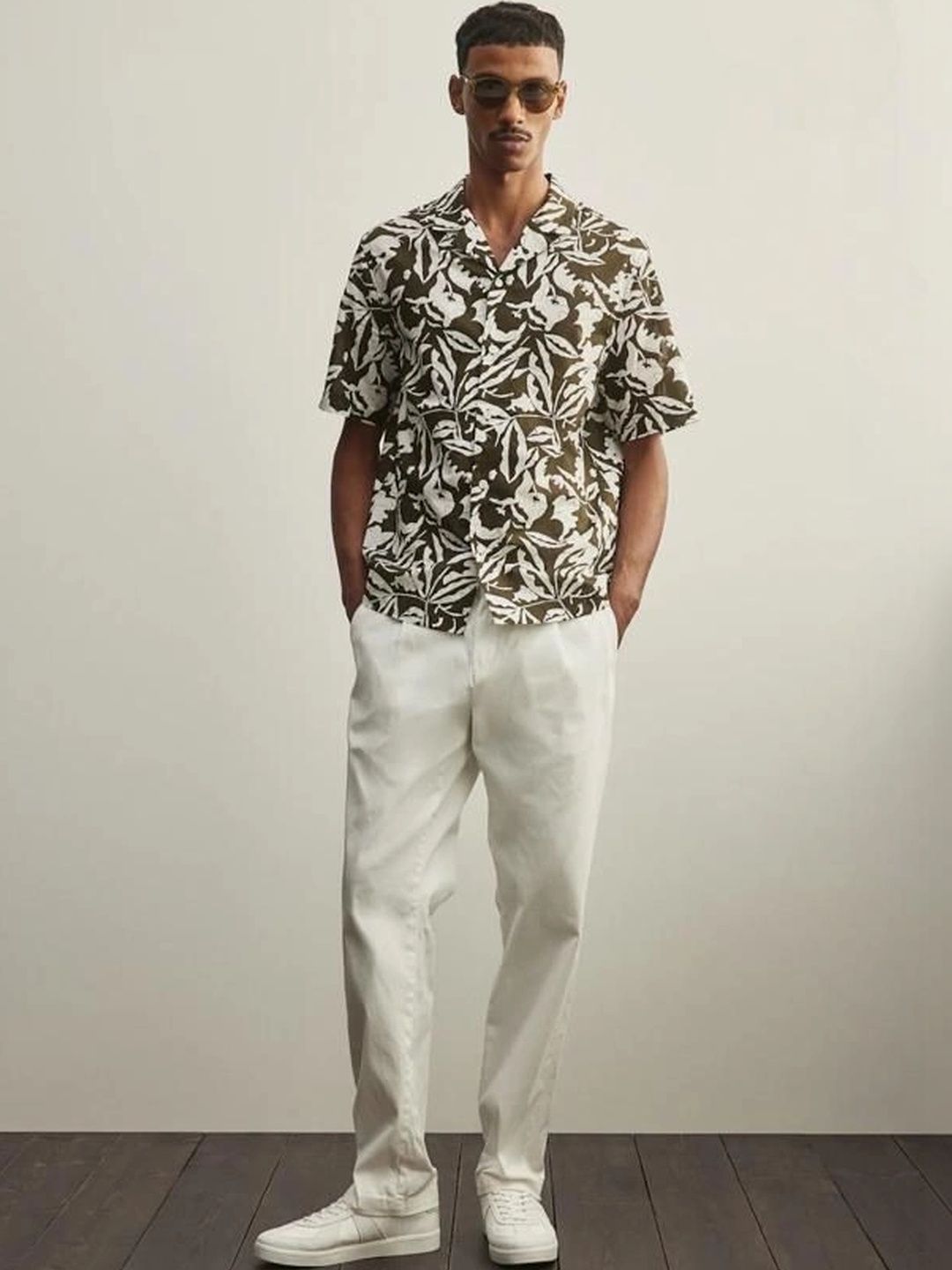 Mihit Men Relaxed Floral Printed Casual Shirt-picture-27