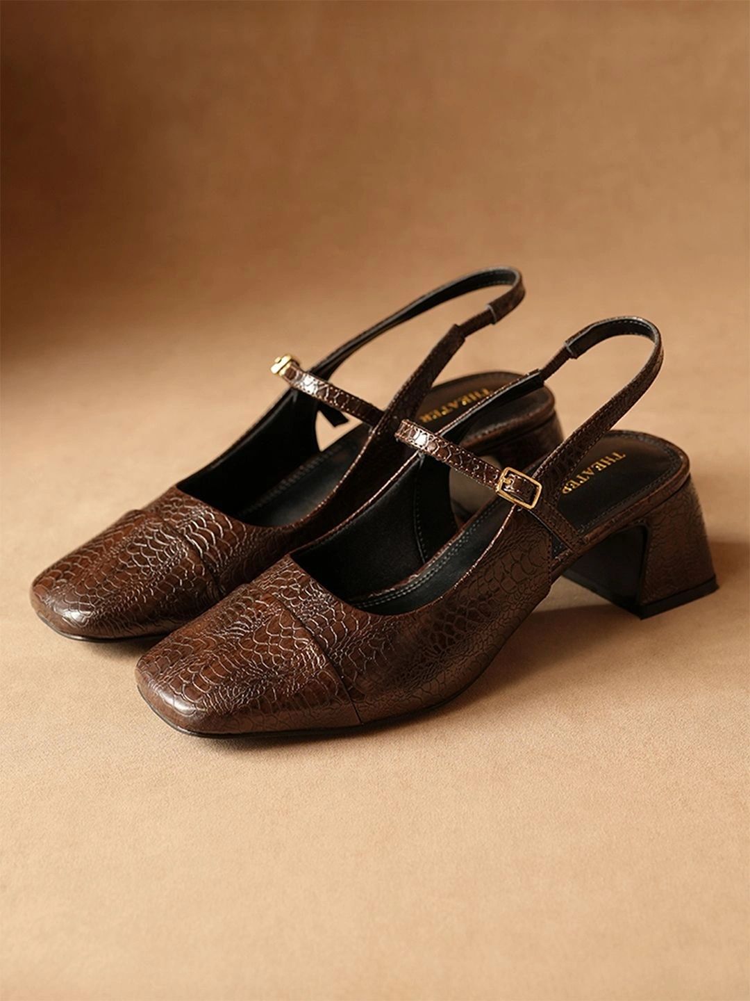 Theater Textured PU Block Pumps with Buckles-picture-45