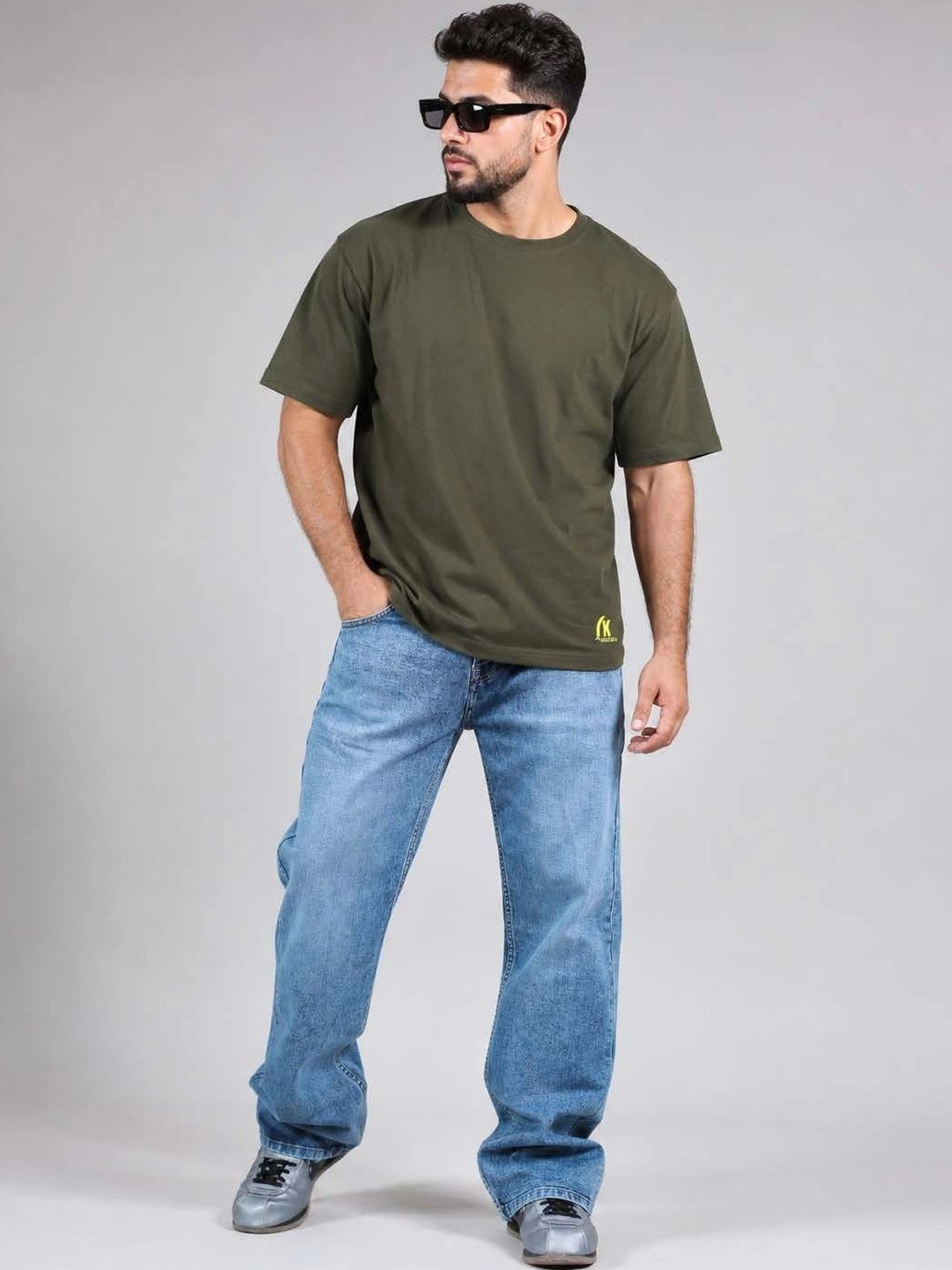 ClotheKraft Men Slim Fit Mid-Rise Heavy Fade Jeans-picture-21
