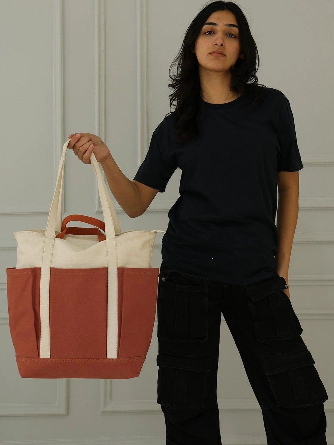 Mona B Colourblocked Up to 16 inch Tote Bag-picture-44