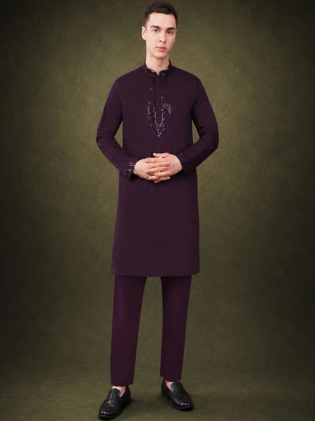 ADHIRAJAN Men Embellished Sequinned Kurta-picture-54