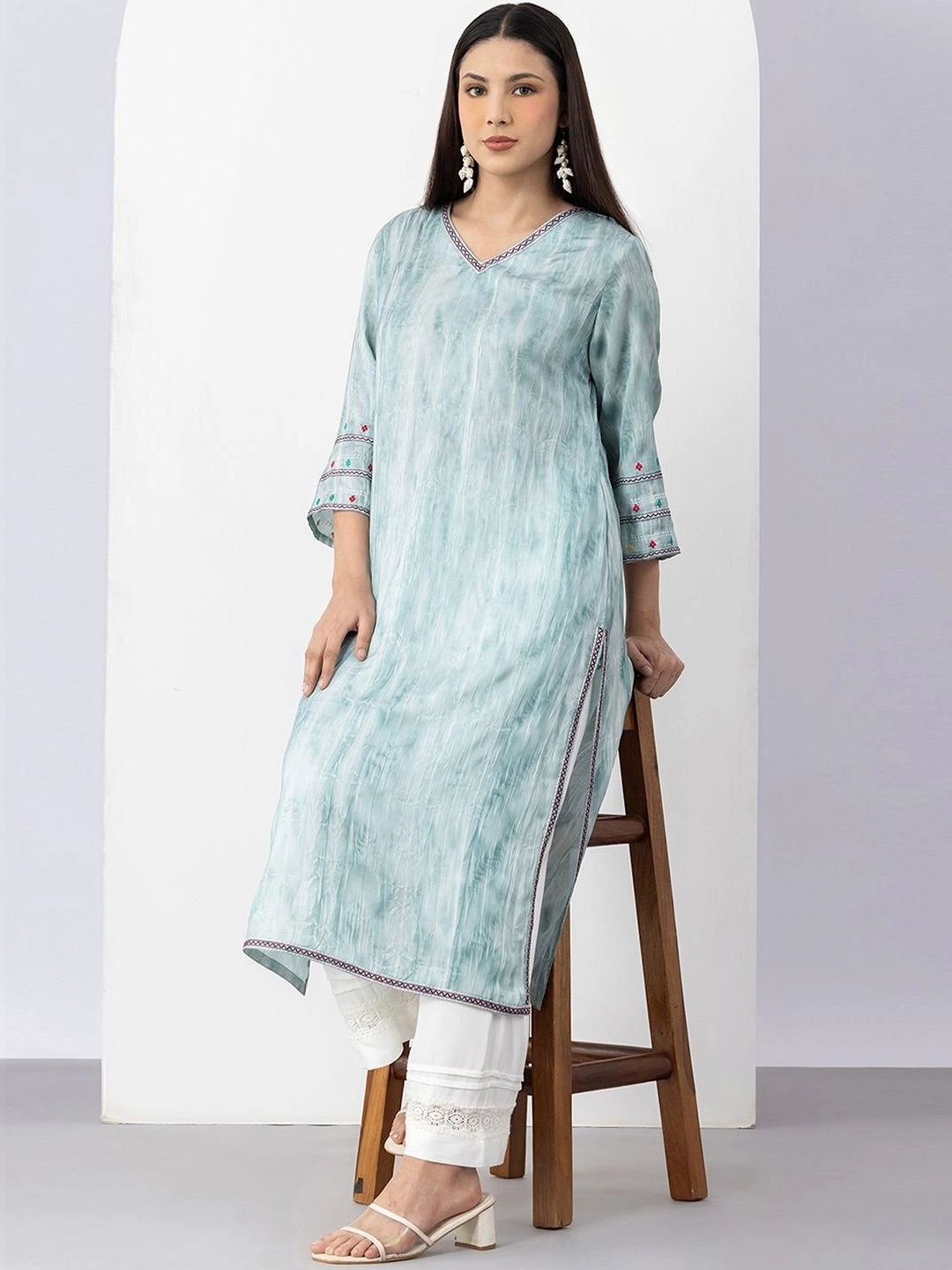 Mustard Printed V-Neck Thread Work Thread Work Kurti-picture-23