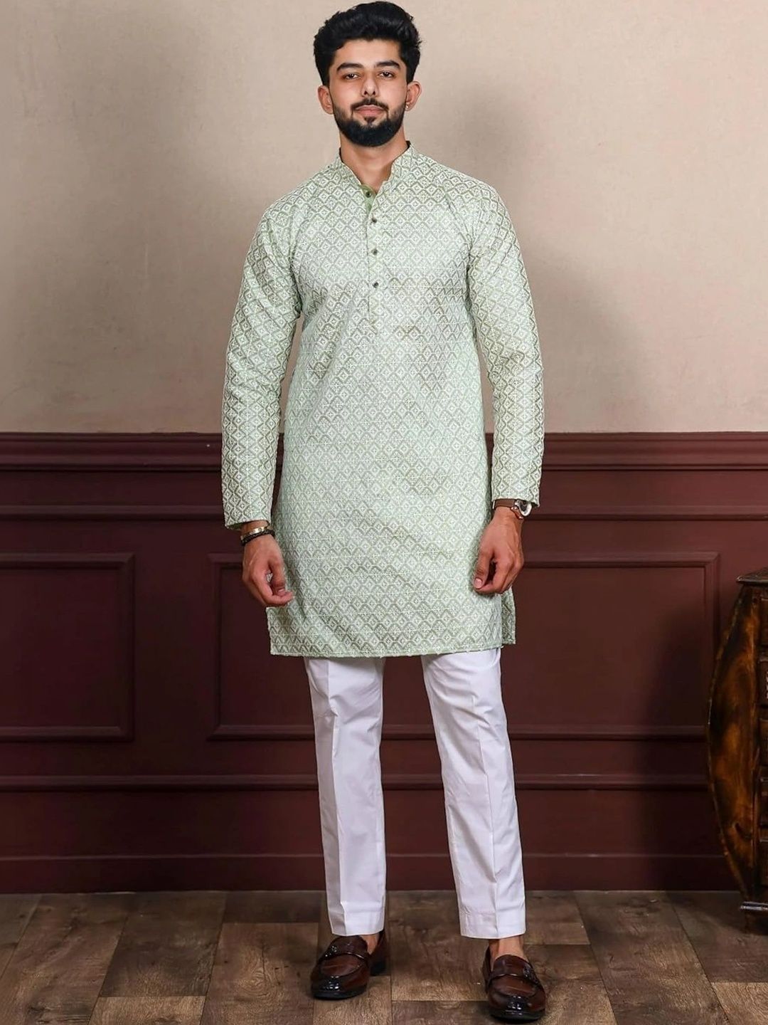 CHIRASVI Men Kurta-picture-12