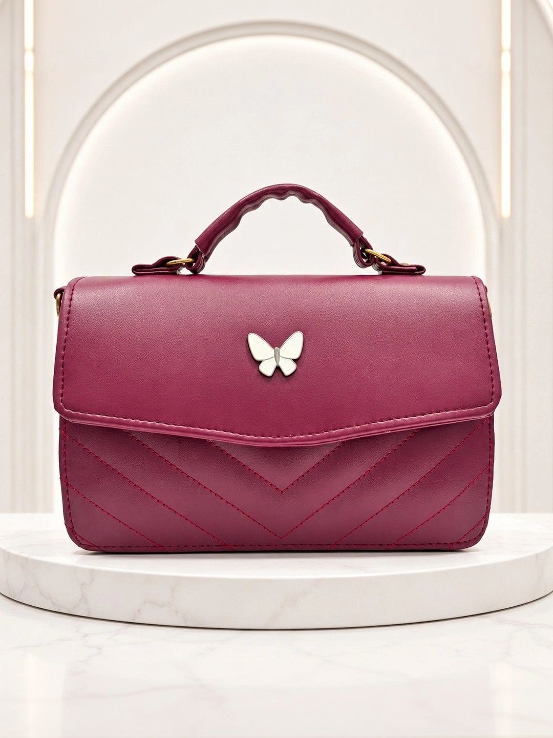 HERE&NOW Structured Handheld Bag with Quilted-image-37