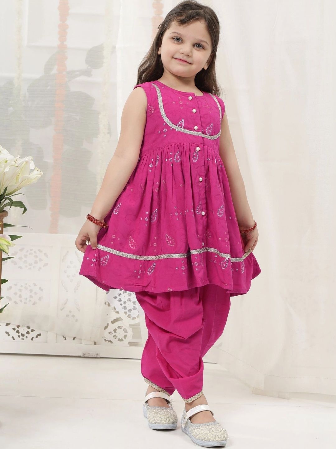 Little Bansi Girls Floral Embroidered Regular Pure Cotton Kurta with Salwar-picture-31