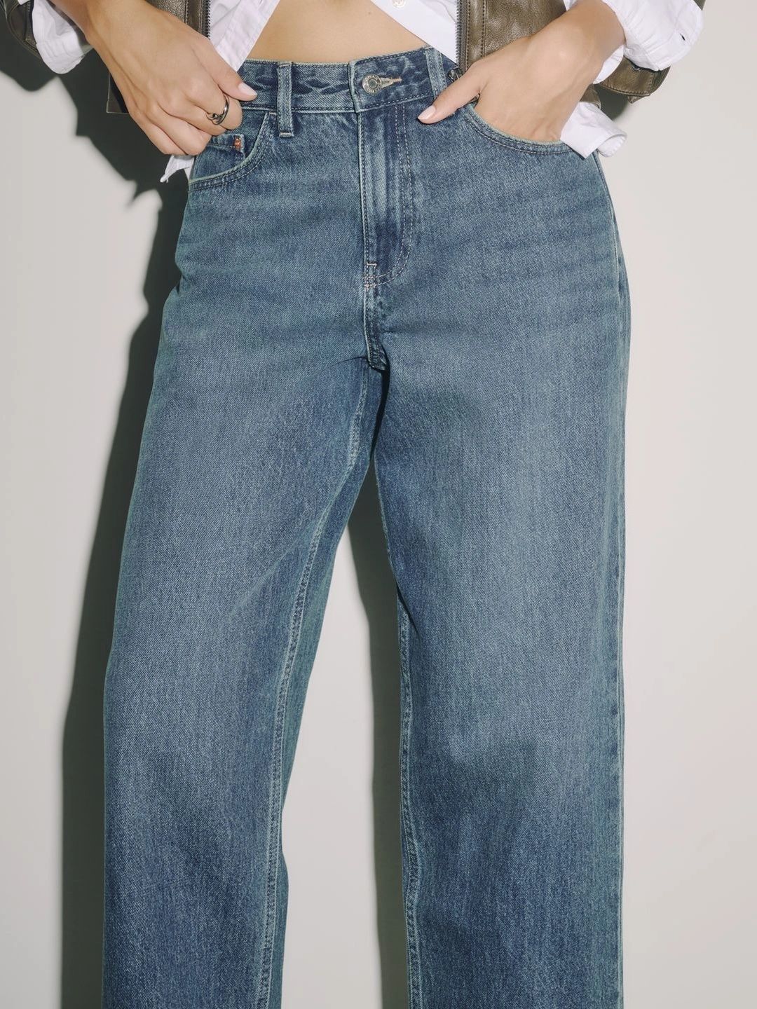 NEXT Women Straight Fit Mid-Rise Light Fade Jeans-picture-55