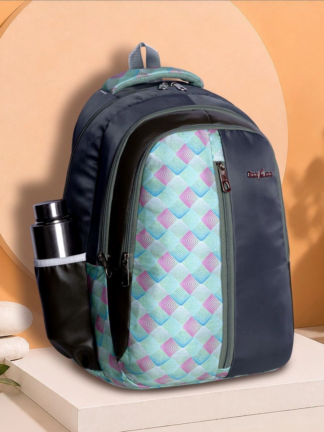 Seenlee Women Geometric Contrast Detail Backpack with Compression Straps-image-36