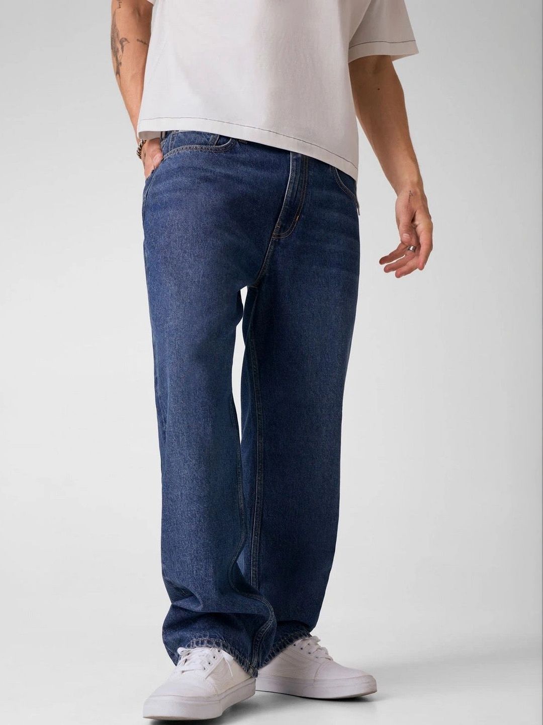 GUESS Jeans Men Relaxed Fit Mid-Rise Jeans-picture-53