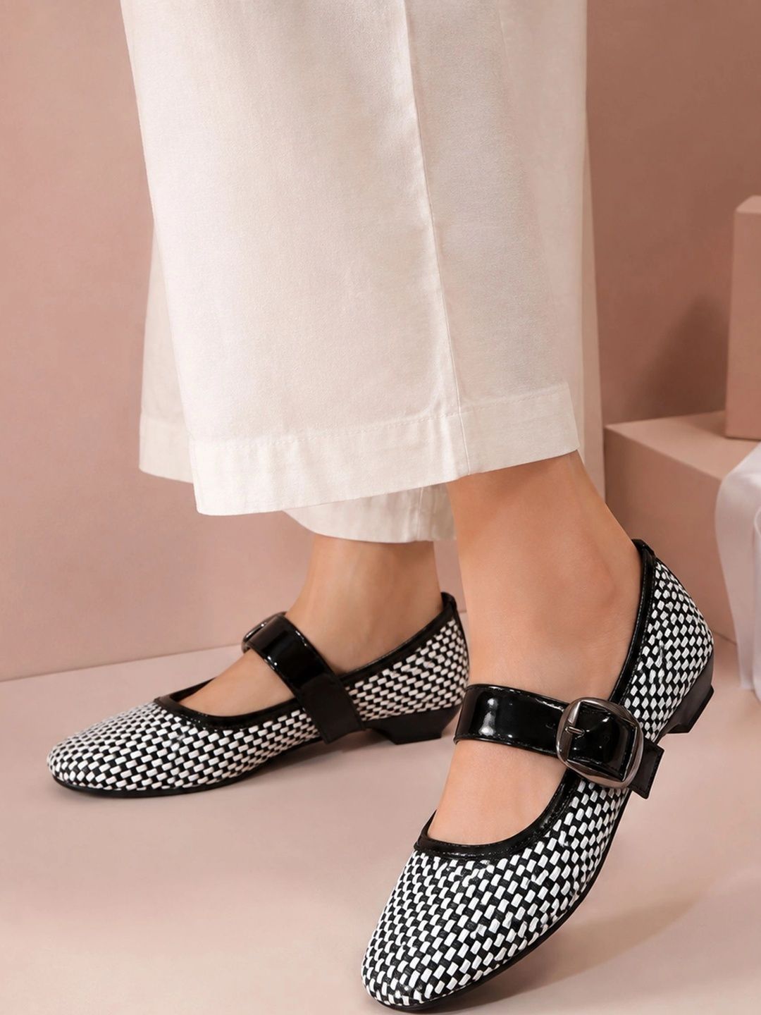 Luper Women Flats-picture-28