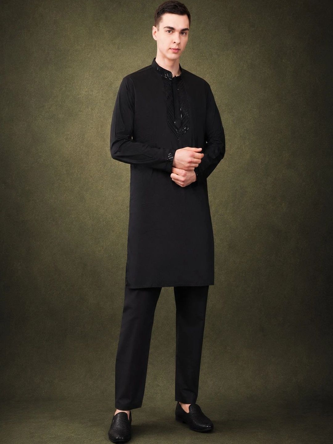 ADHIRAJAN Men Ethnic Motifs Embroidered Regular Thread Work Kurta with Trousers-picture-51