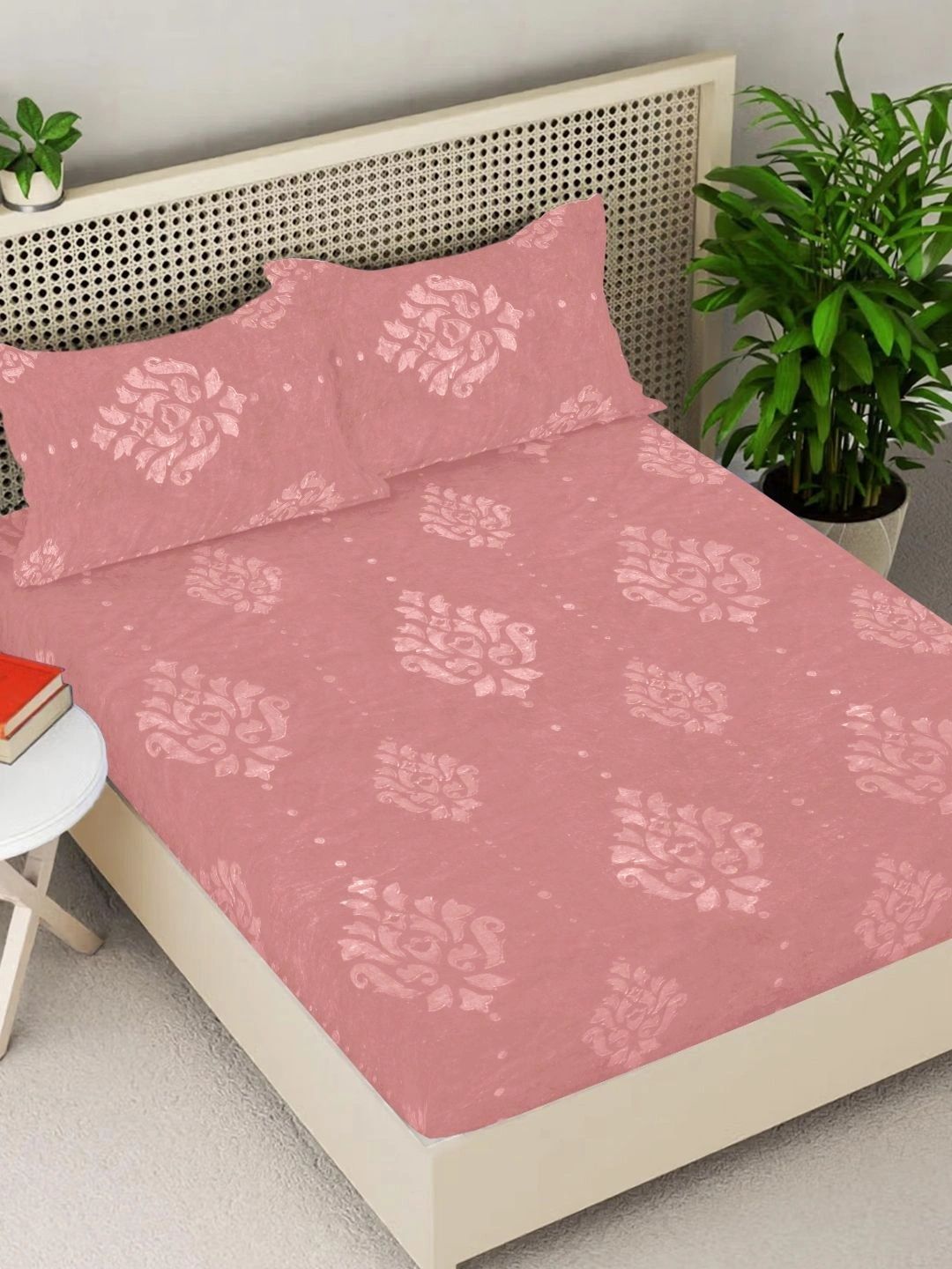 Myntra Elegant Homes Peach-Coloured Floral 300 TC King Bedsheet with 2 Pillow Covers-image-29