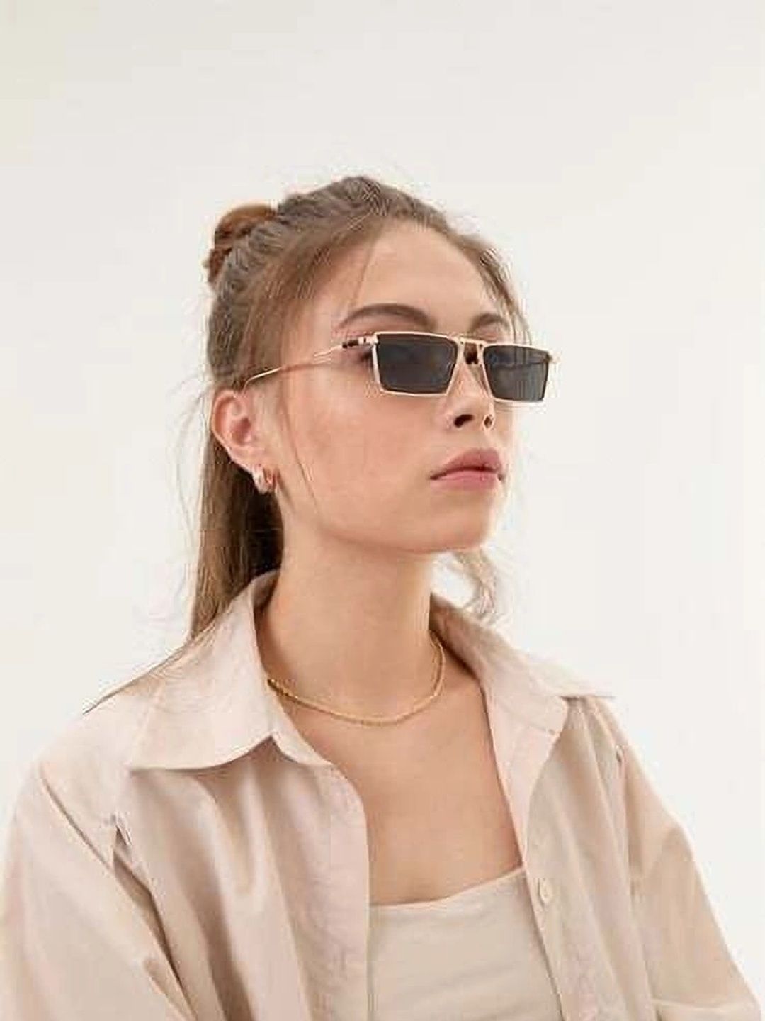 AKAYI Unisex Black Lens & Gold-Toned Rectangle Sunglasses with-image-49