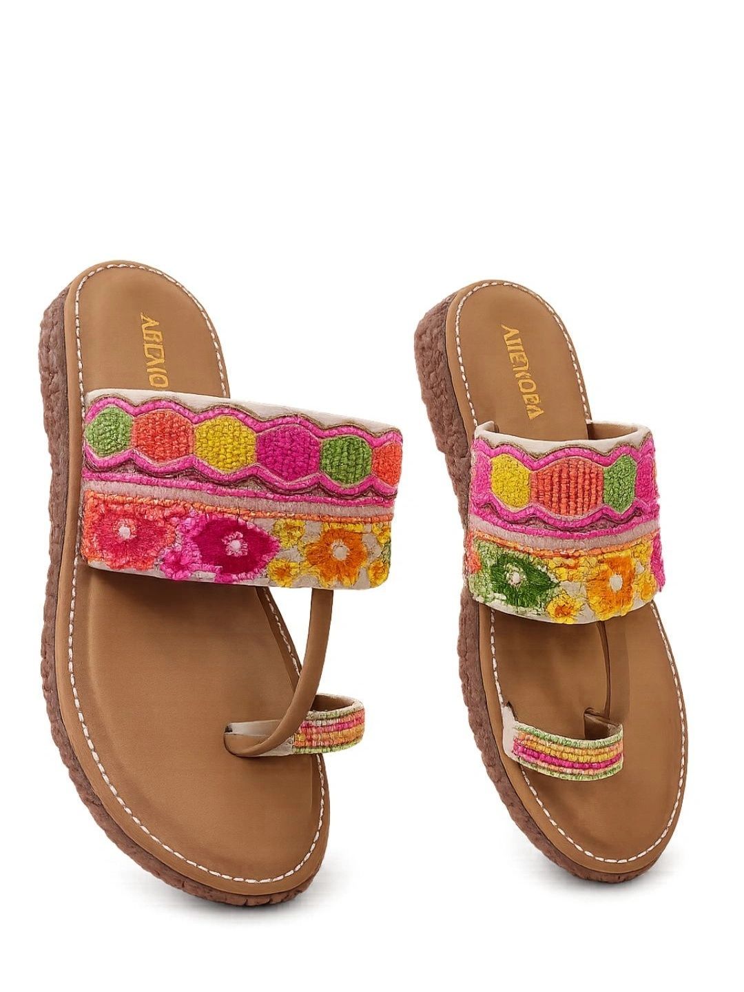 Airemora Women Embellished Ethnic One Toe Flats-image-46