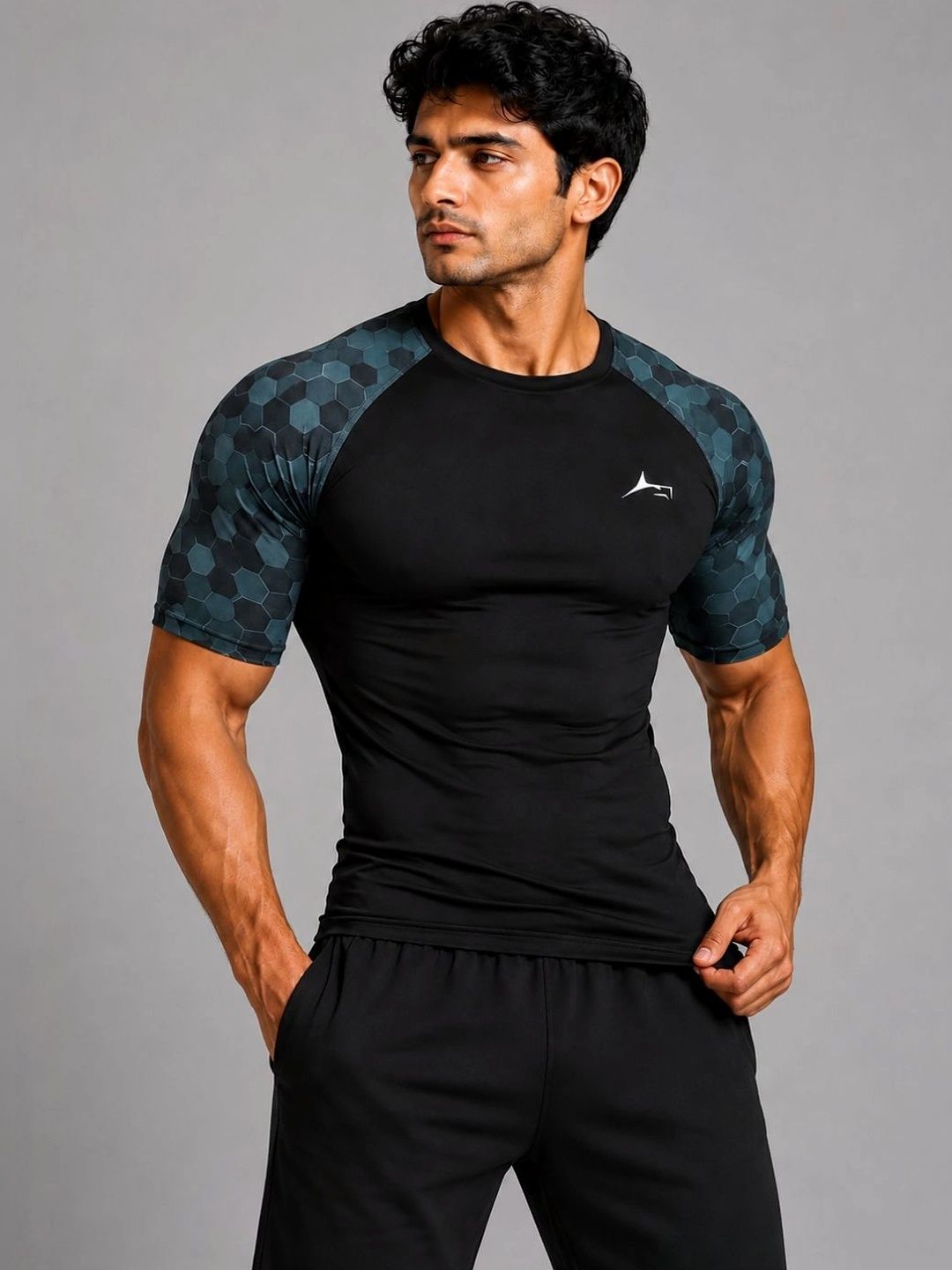 Prosharx Men Colourblocked Compression T-shirt-image-9