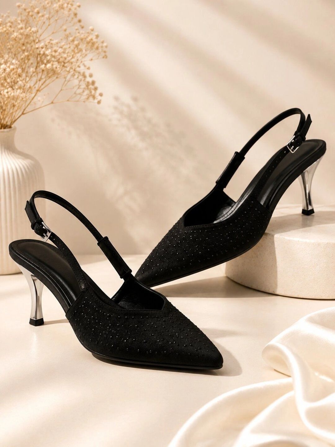 BELVE PARIS Embellished Slim Heeled Pumps-picture-44