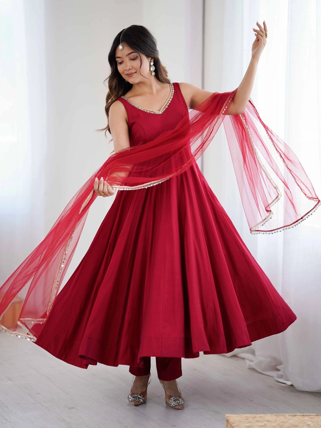 WILD WOVEN Women Empire Gotta Patti Kurta with Trousers & With Dupatta-picture-21