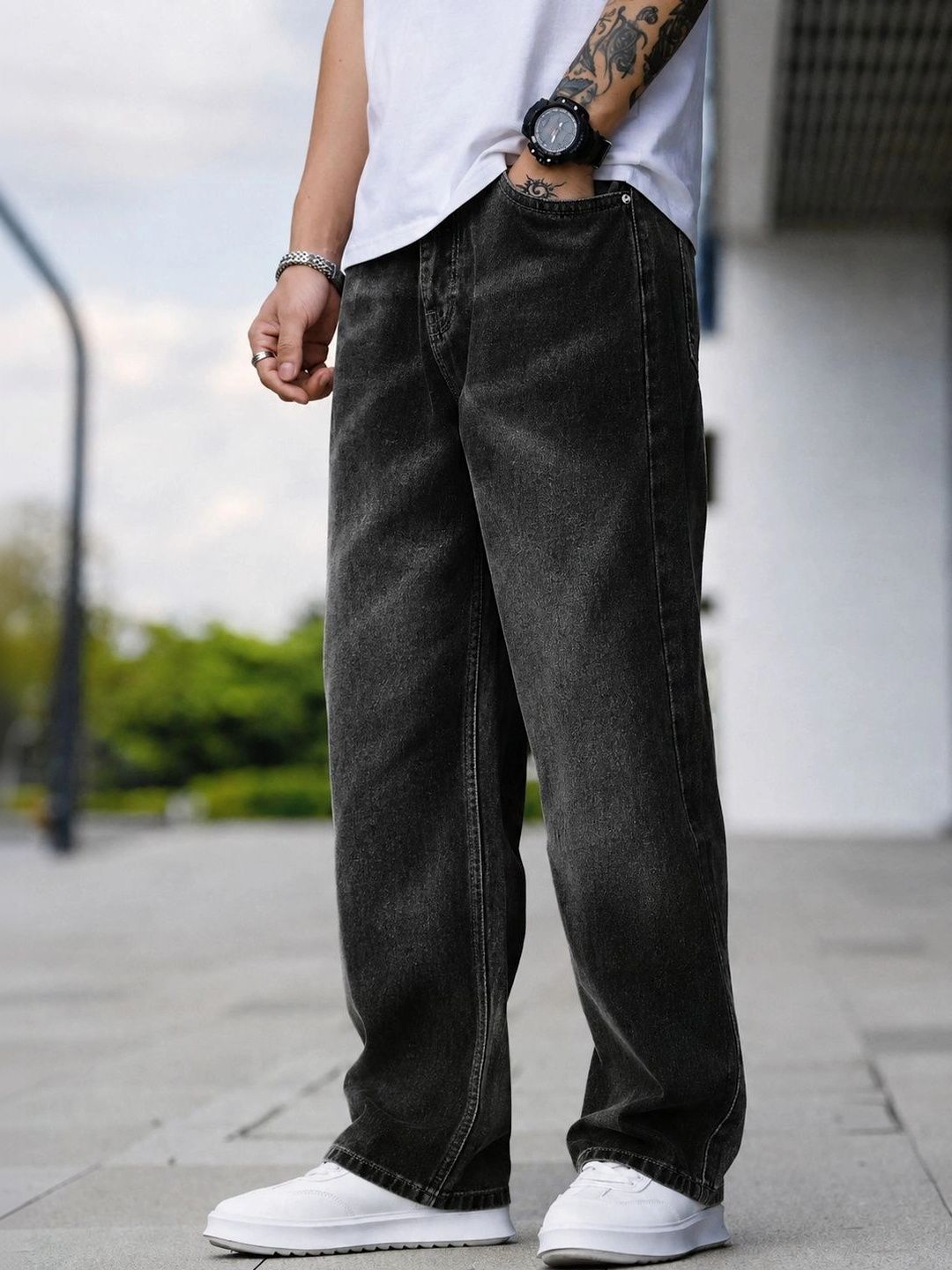 DENIM LIFE Men Classic Straight Fit Mid-Rise Low Distress Stretchable Jeans-picture-35