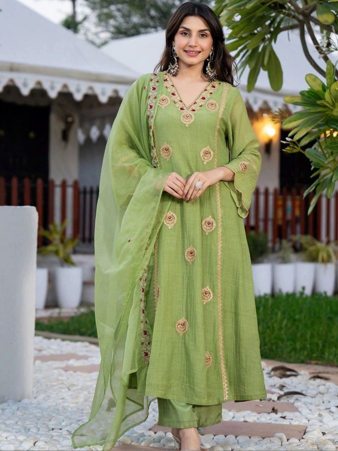 HERE&NOW Women Ethnic Motifs Embroidered Regular Thread Work Kurta with Palazzos & With Dupatta-picture-29