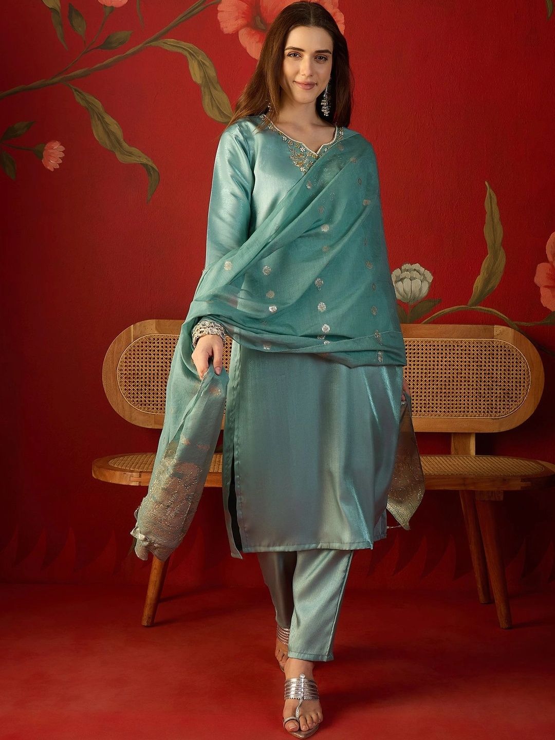 MANVAA Women Ethnic Motifs Embroidered Regular Thread Work Linen Kurta with Trousers & With Dupatta-picture-10