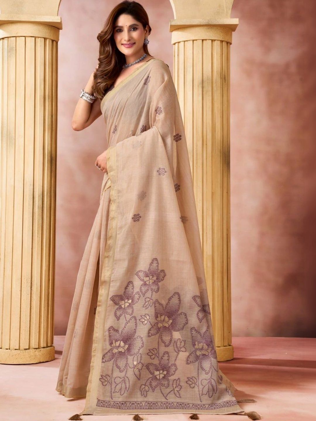 GREEN PEARS Ethnic Motifs Embroidered Silk Blend Designer Kanjeevaram Saree-picture-27