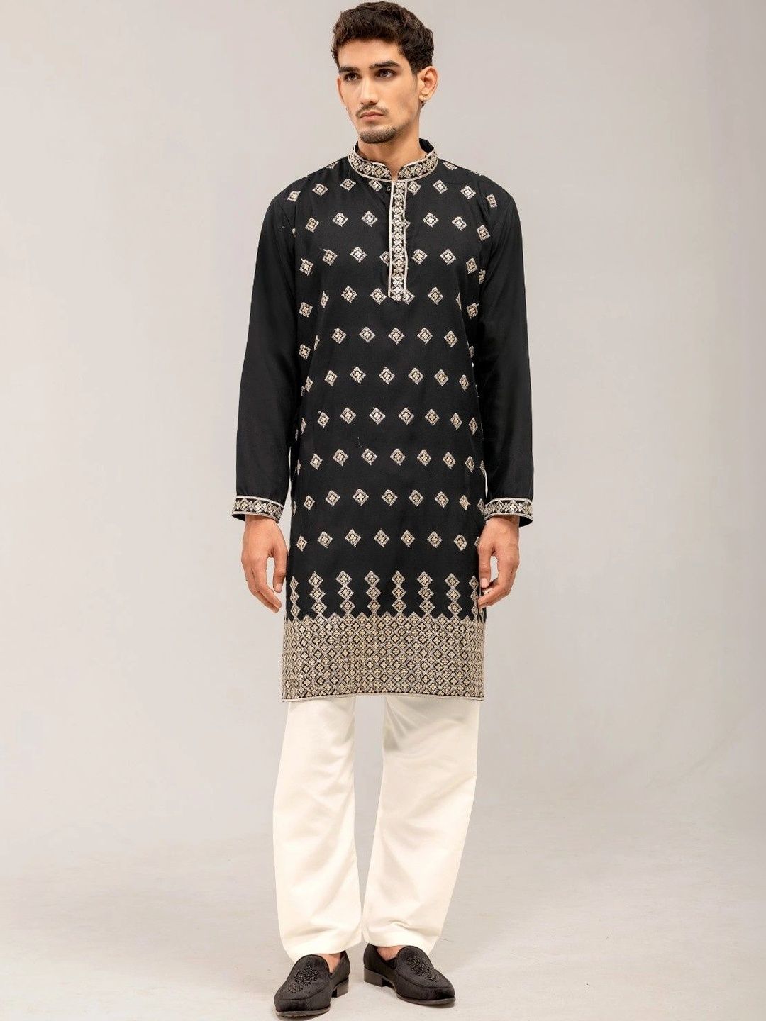 ADHIRAJAN Men Ethnic Motifs Embroidered Regular Kurta with Pyjamas-picture-18