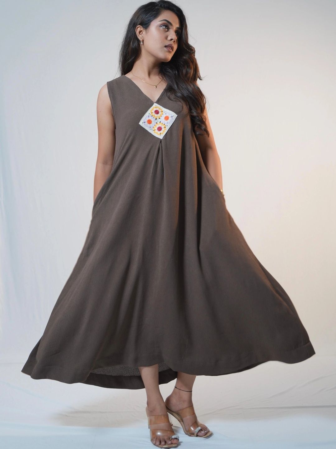 CHIC THREADS Applique A-Line Midi Dress-picture-39