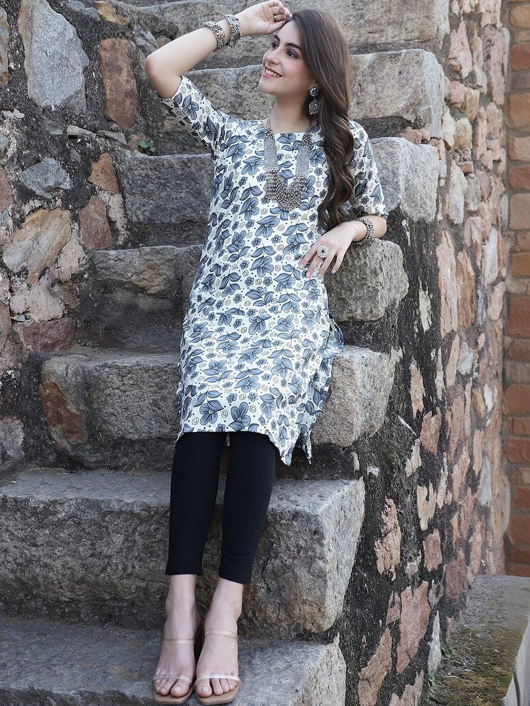 HERE&NOW Women Printed Floral Crepe Kurta-picture-34