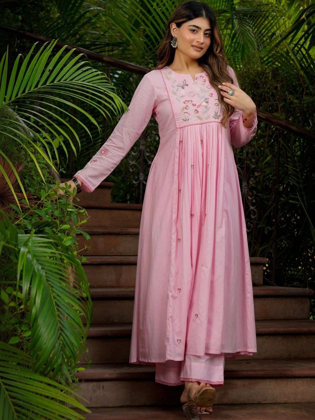Tankori Women Floral Embroidered Empire Thread Work Chanderi Silk Kurta with Palazzos & With Dupatta-image-36