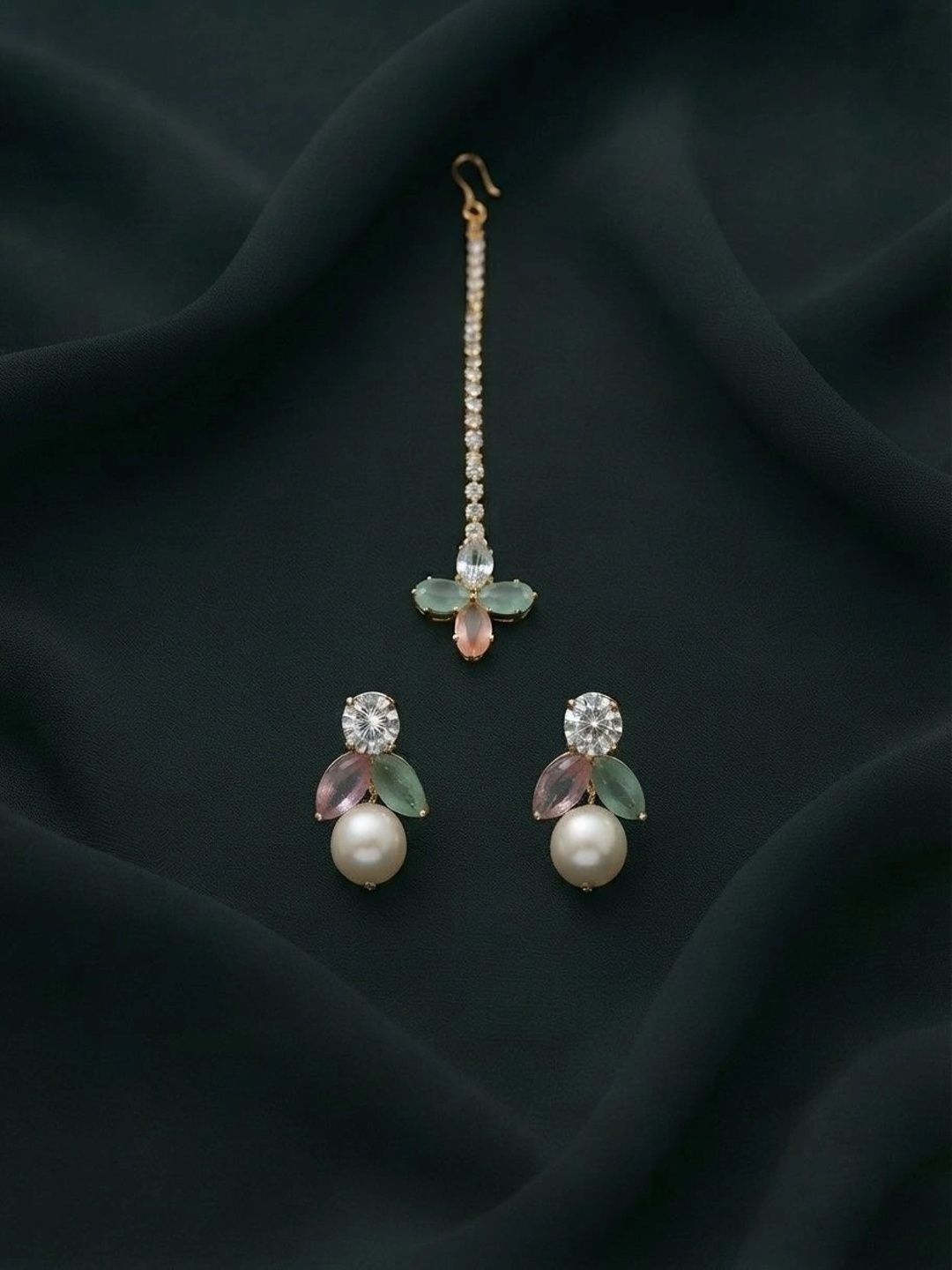 DURATI Floral Studs Earrings-picture-35