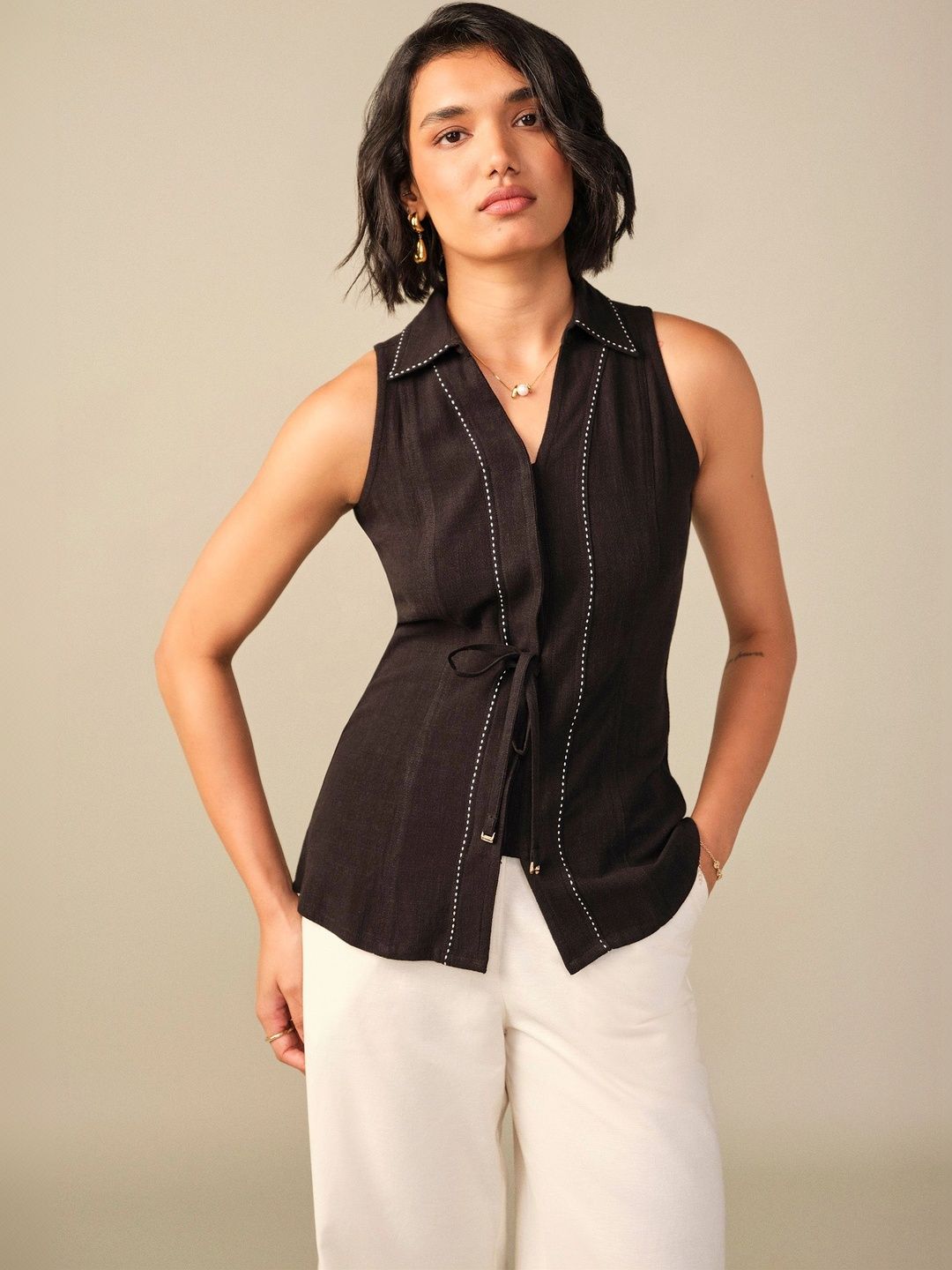 Womens Casual Wear Front Tie-Up Waistcoat In Black-image-1