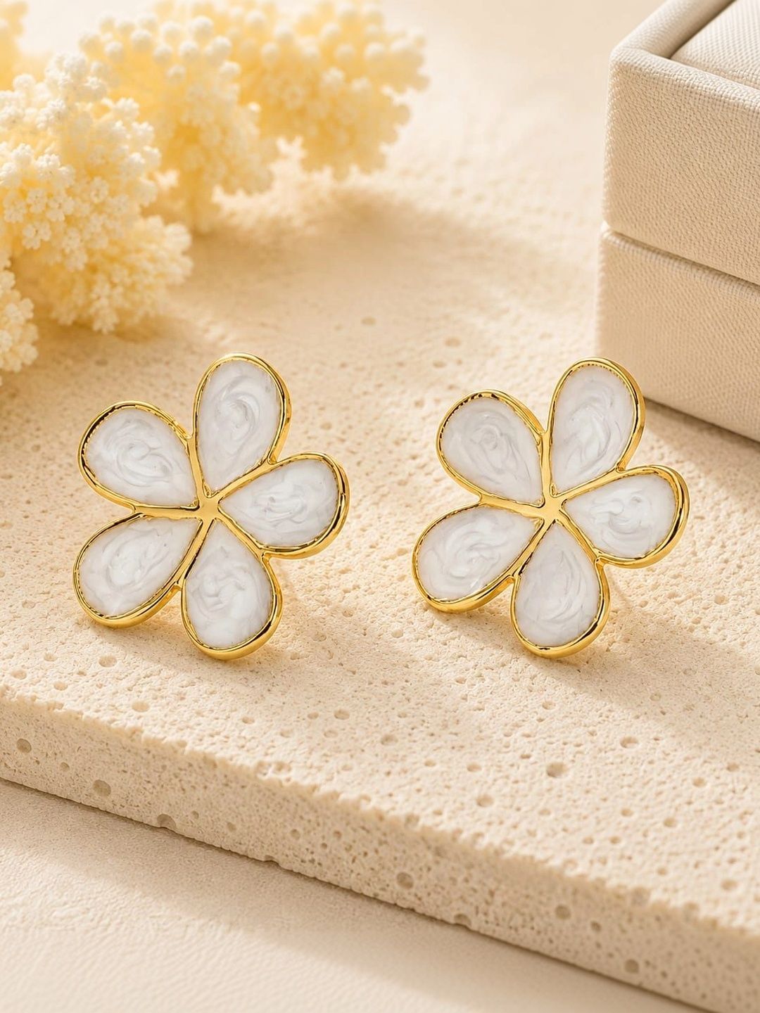 GARV GLEAM Floral Studs Earrings-picture-30