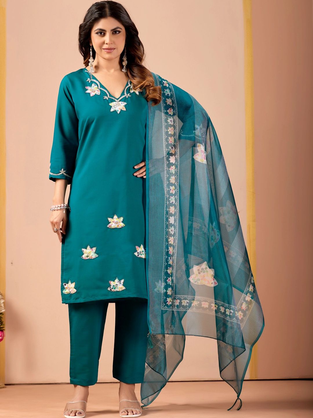 Maroosh Women Floral Embroidered Regular Thread Work Kurta with Trousers & With Dupatta-picture-46
