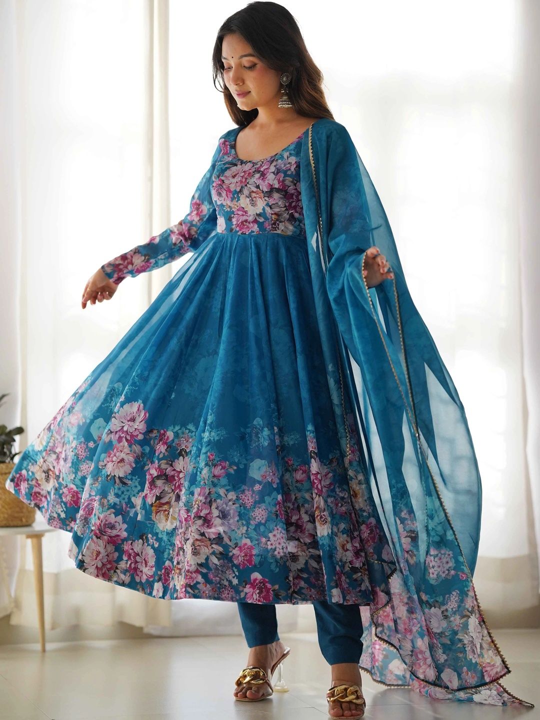 WILD WOVEN Women Floral Printed Empire Kurta with Trousers & With Dupatta-picture-11