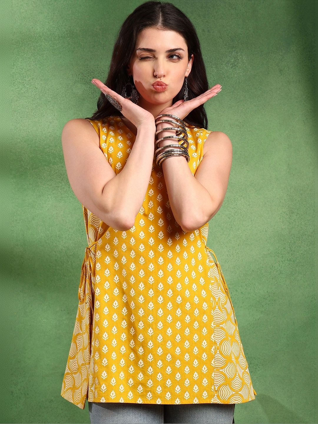 Anouk Mirage Ethnic Motifs Printed V-Neck Pure Cotton Blend Kurti-picture-47
