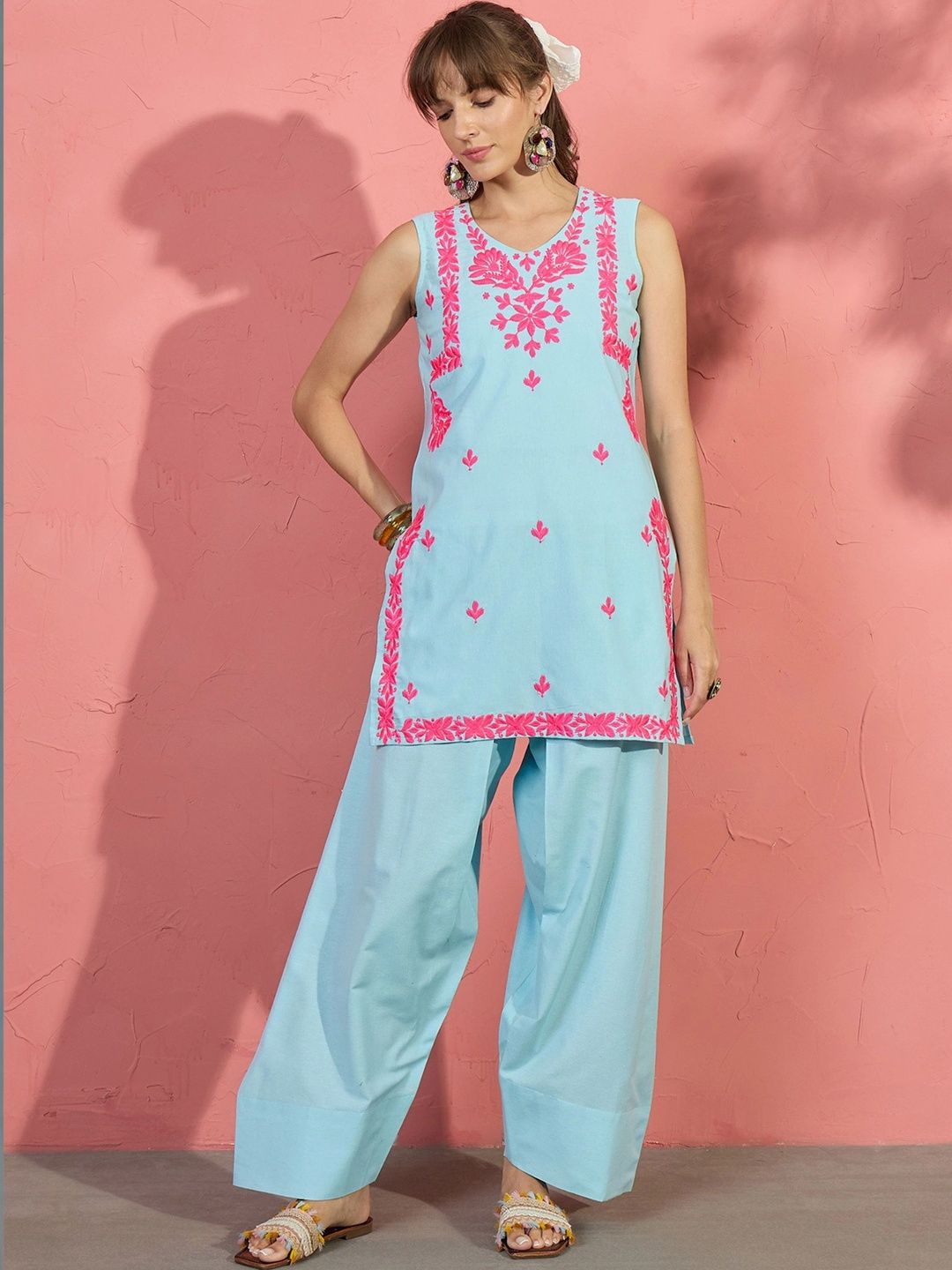 Youthnic Women Floral Embroidered Regular Thread Work Pure Cotton Kurta with Patiala-picture-25