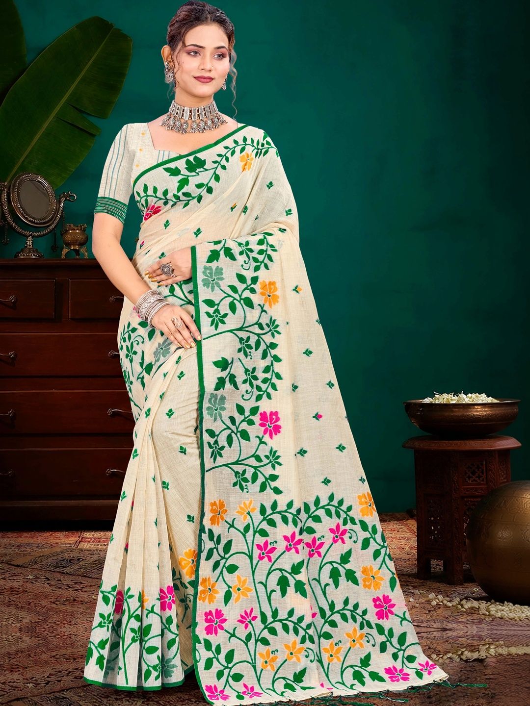 SANGAM PRINTS Floral Tussar Saree-picture-3
