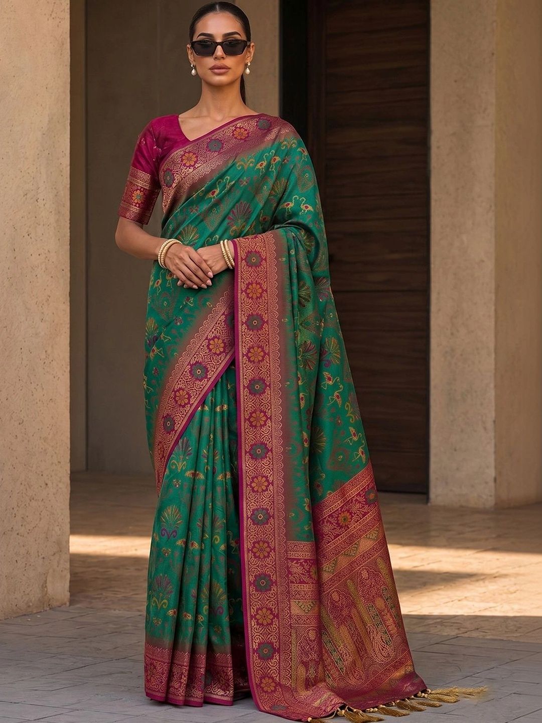 KALINI Woven Design Zari Silk Blend Banarasi Saree-image-31