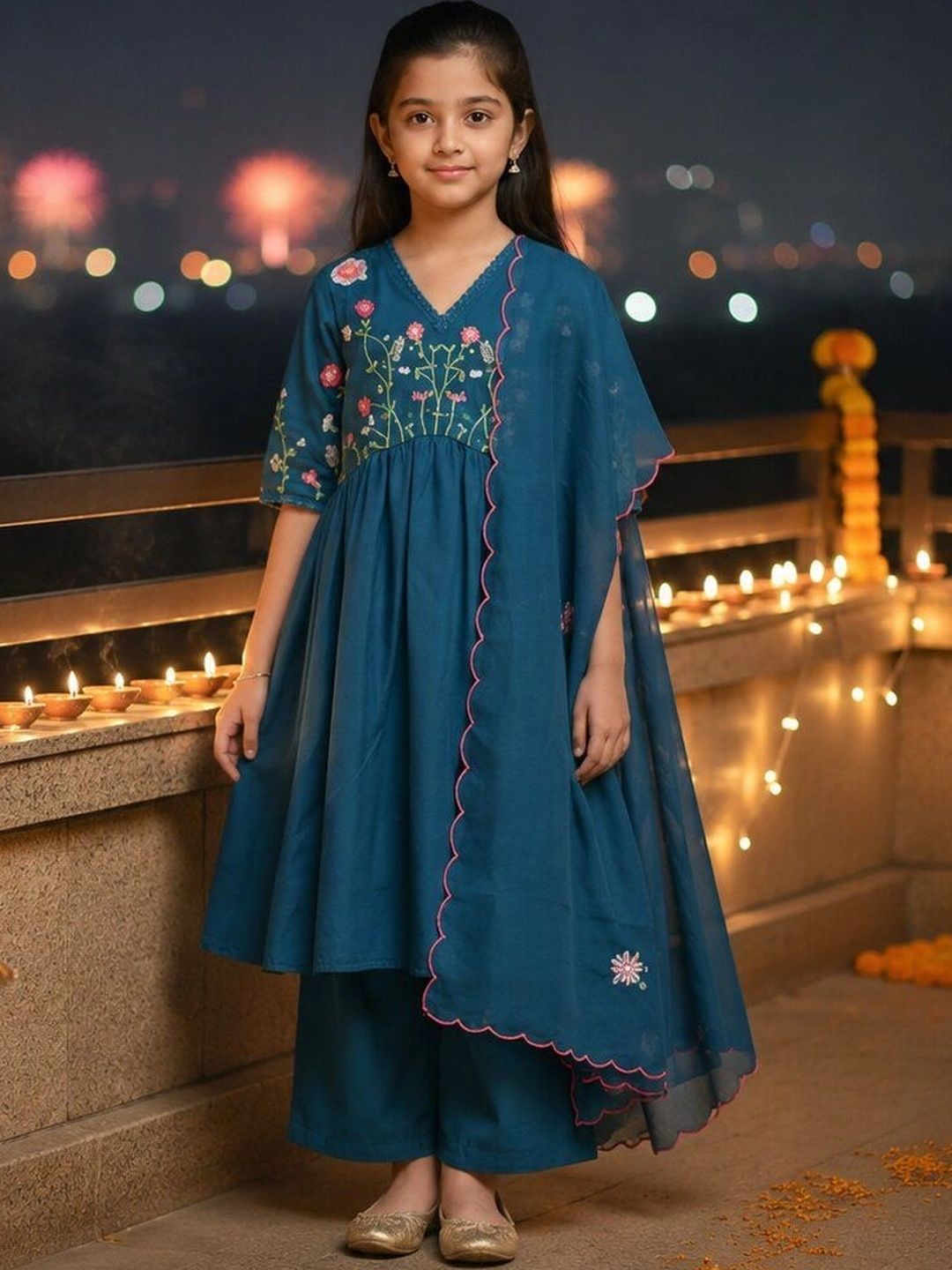 Flyfinns Girls Floral Embroidered Empire Thread Work Kurta with Palazzos & With Dupatta-picture-39