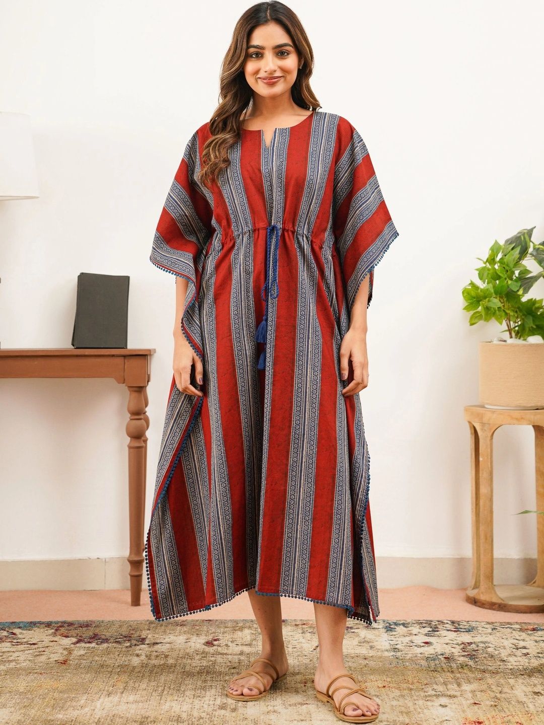 Aramya Printed Maxi Nightdress-image-22