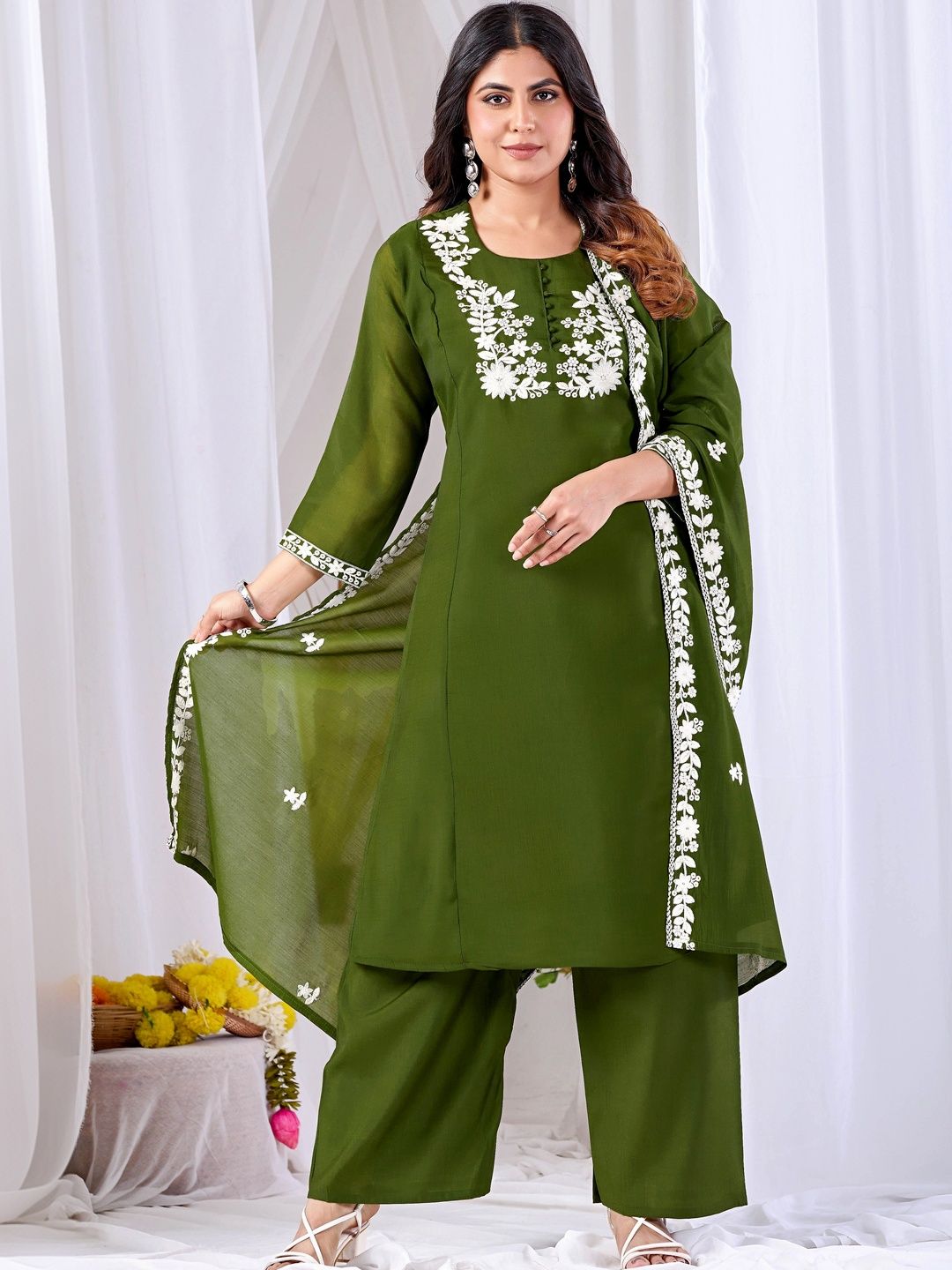 MANVAA Women Floral Embroidered Regular Thread Work Kurta with Palazzos & With Dupatta-image-23