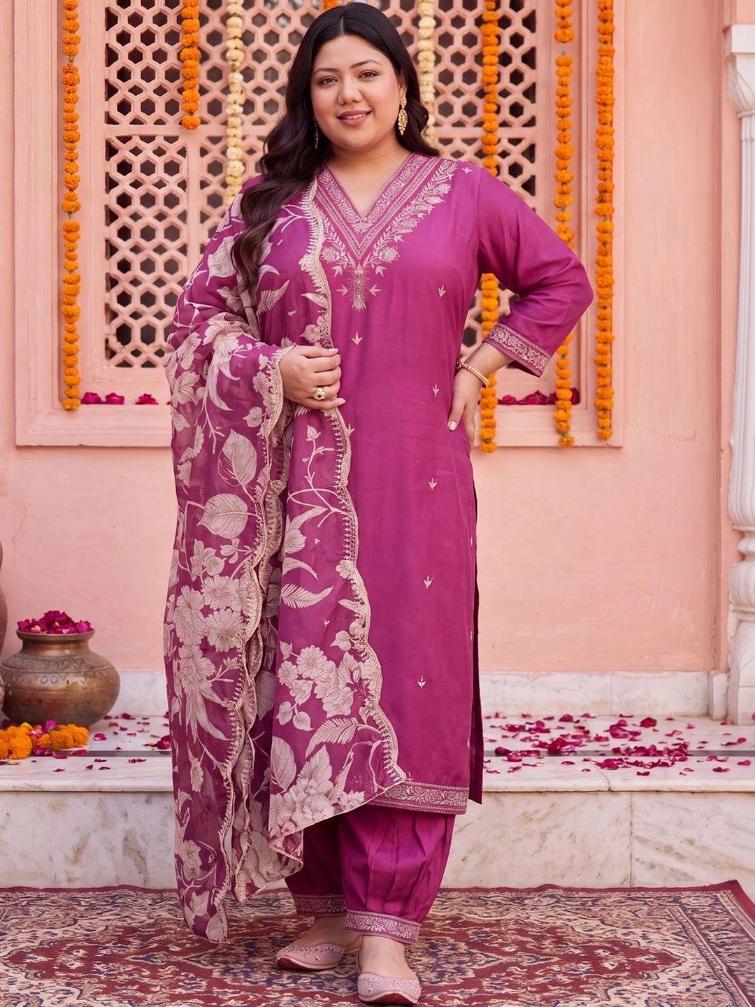 Indo Era Women Floral Embroidered Regular Kurta with Salwar & With Dupatta-image-22