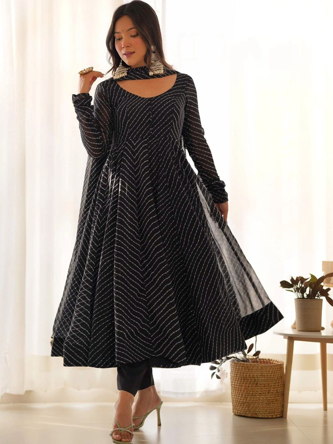 SAJANRE Women Leheriya Printed Regular Kurta with Trousers & With Dupatta-image-18