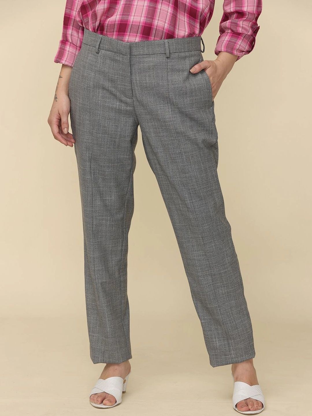 WEARHOUSE Women Checked Relaxed High-Rise Trousers-picture-36