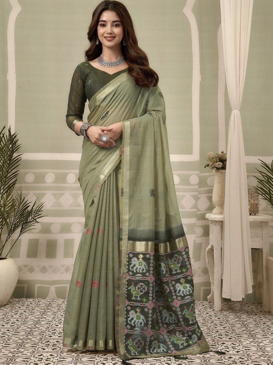 GREEN PEARS Ethnic Motifs Silk Blend Designer Kanjeevaram Saree-image-23